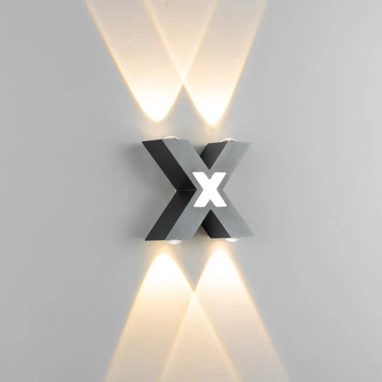 Lyra – Applique murale LED extérieure étanche en forme de X