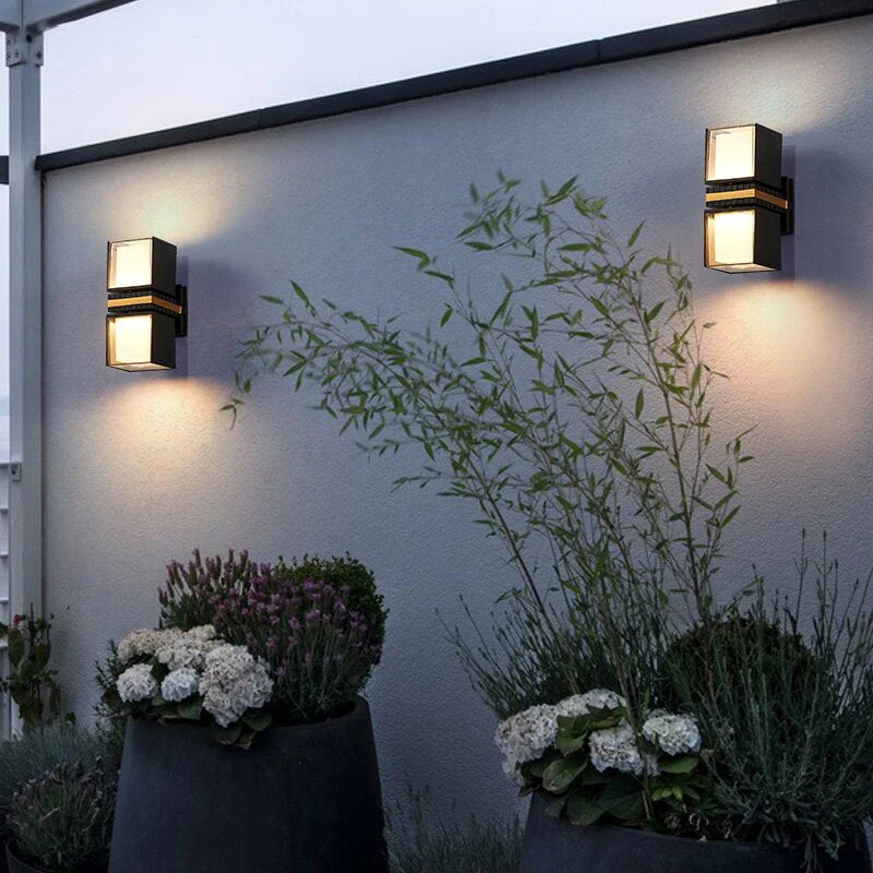Lumora – Applique murale design pour jardin & terrasse