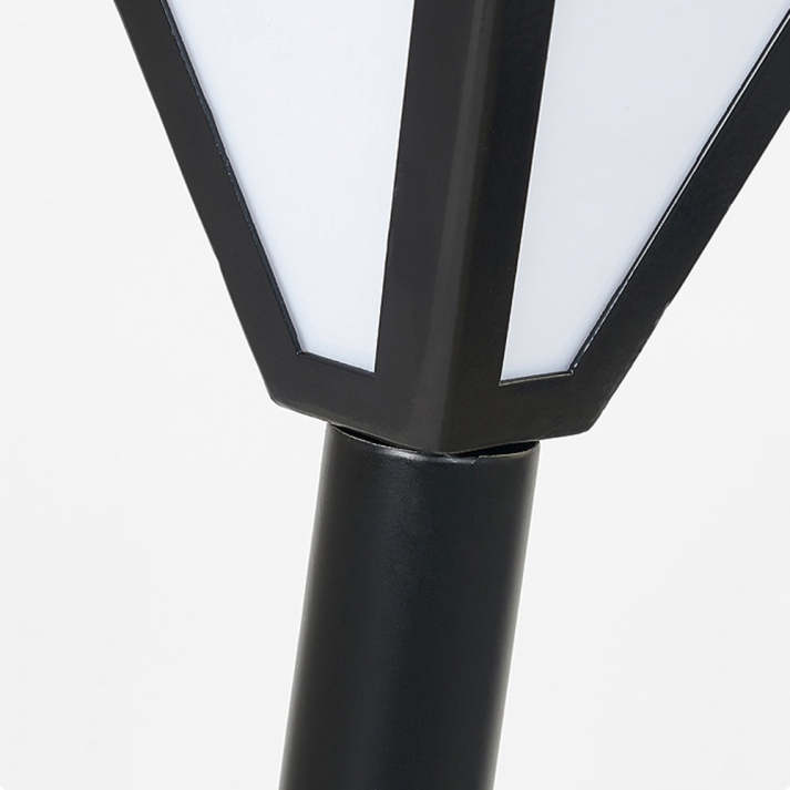 Lumiro – Modern solar lamp for elegant garden lighting
