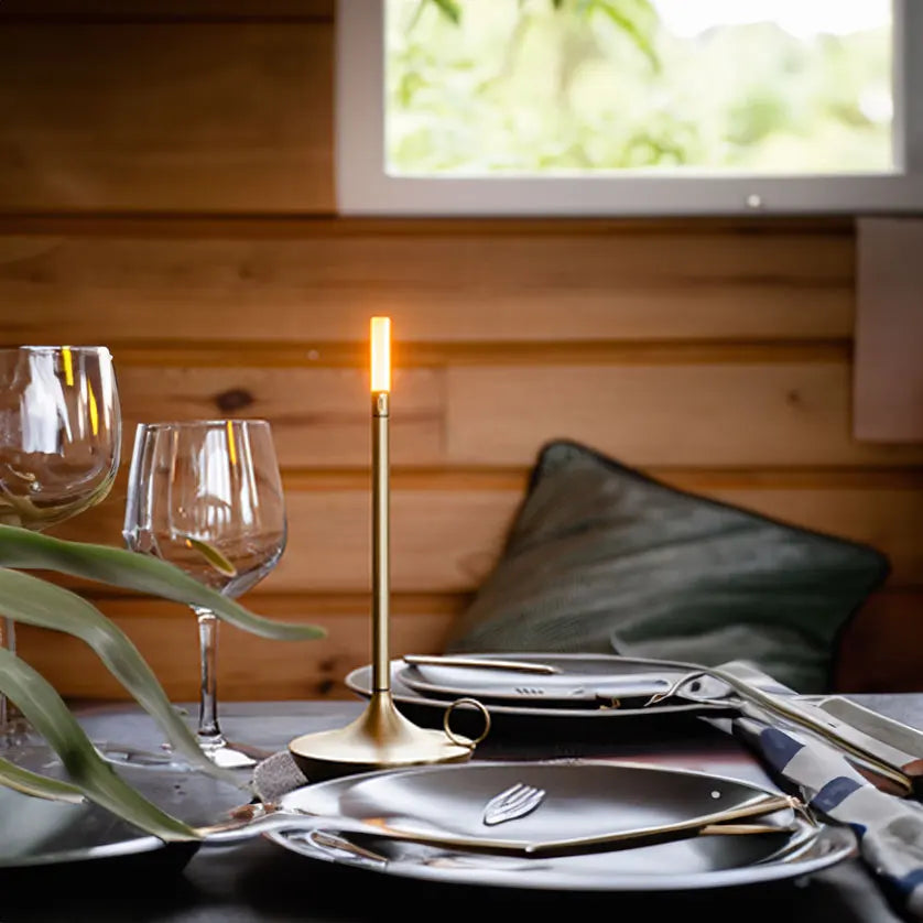 Lumivo – Lampe de Table LED Élégante pour Bureau et Chambre