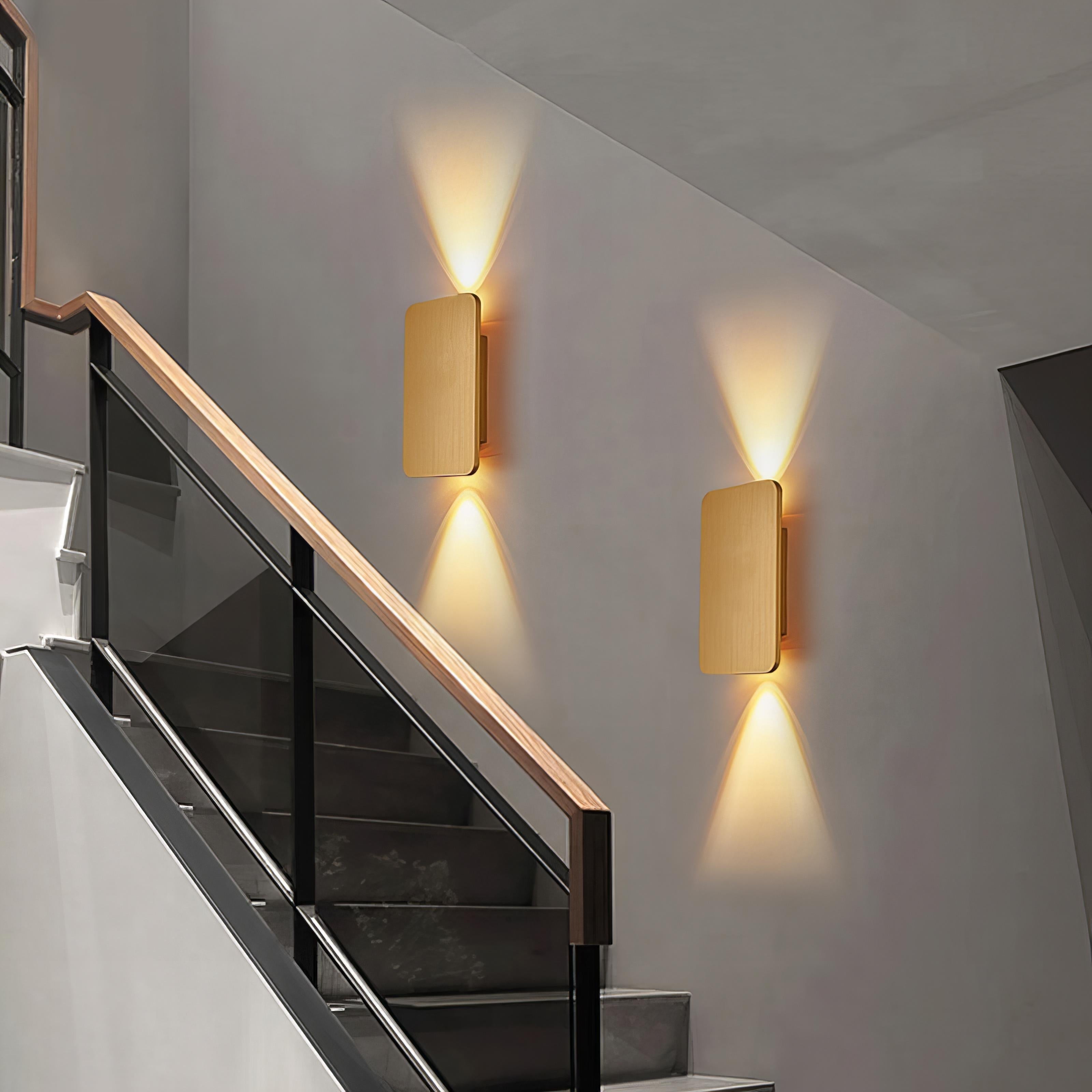 Lumora – Applique Murale Extérieure LED Étanche IP65 au Design Moderne