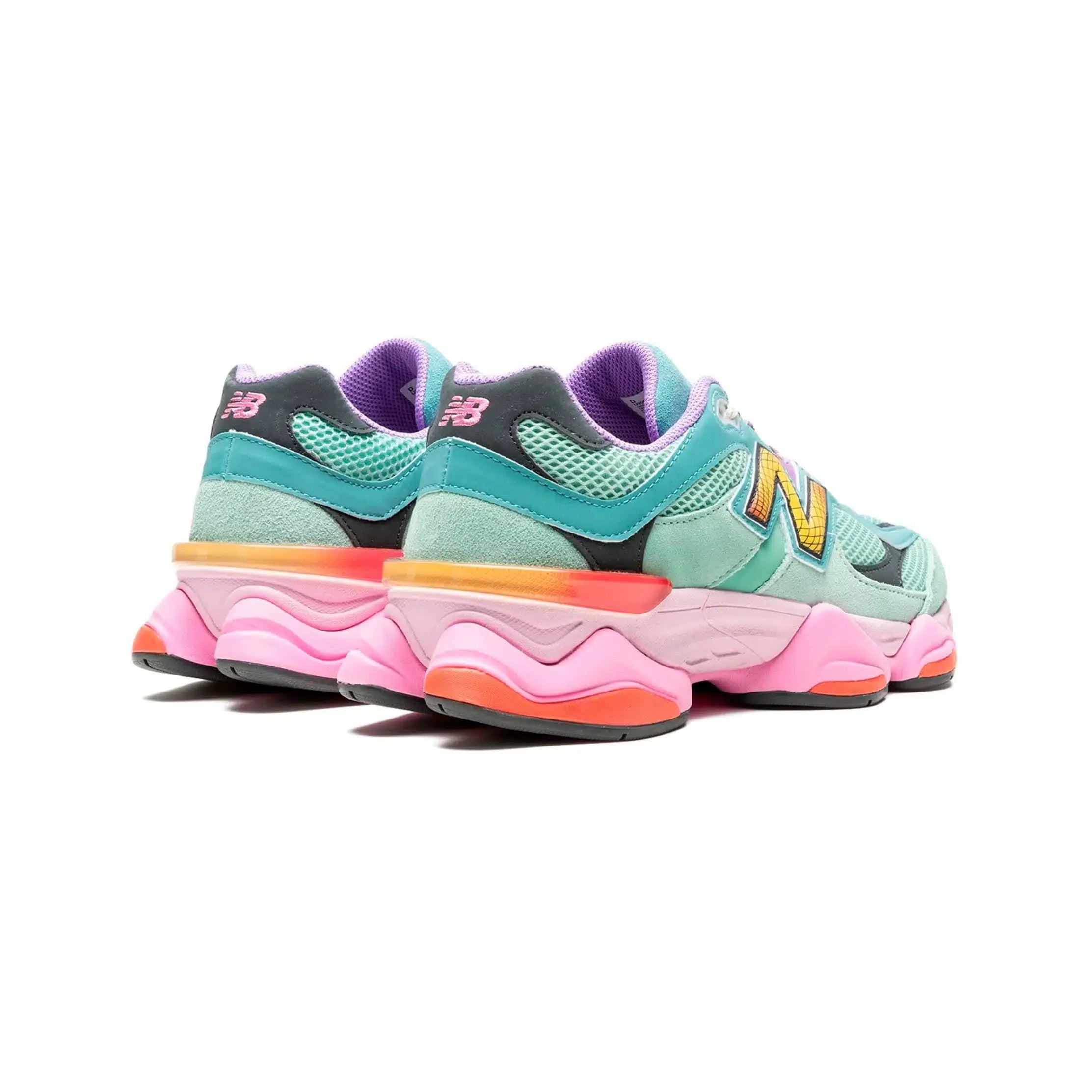 Baskets New Balance 9060 pour femme, vert menthe et rose fluo – Maille et cuir