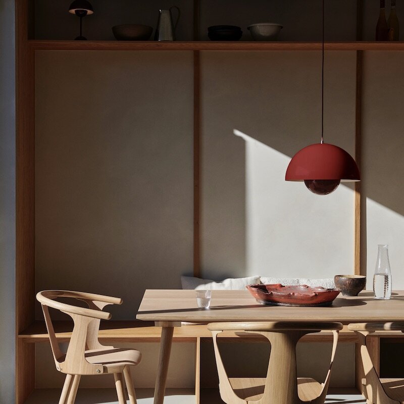 Veltora – Enameled glass pendant for an elegant atmosphere