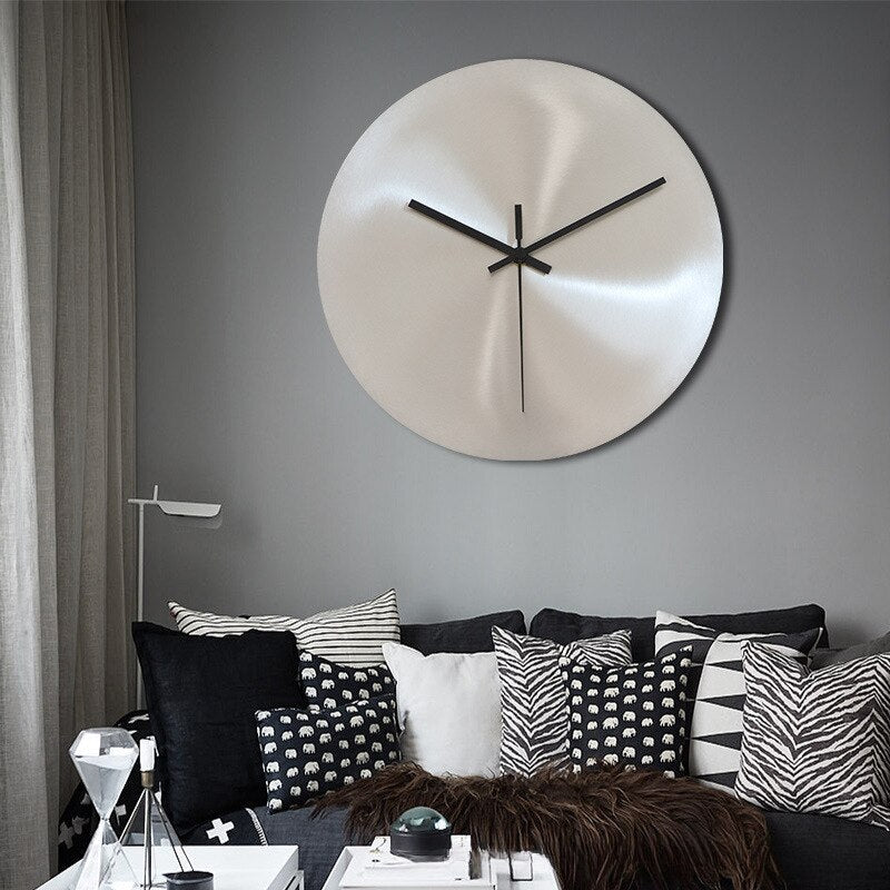 Zenova - Horloge murale minimaliste en acier inoxydable pour un intérieur stylé