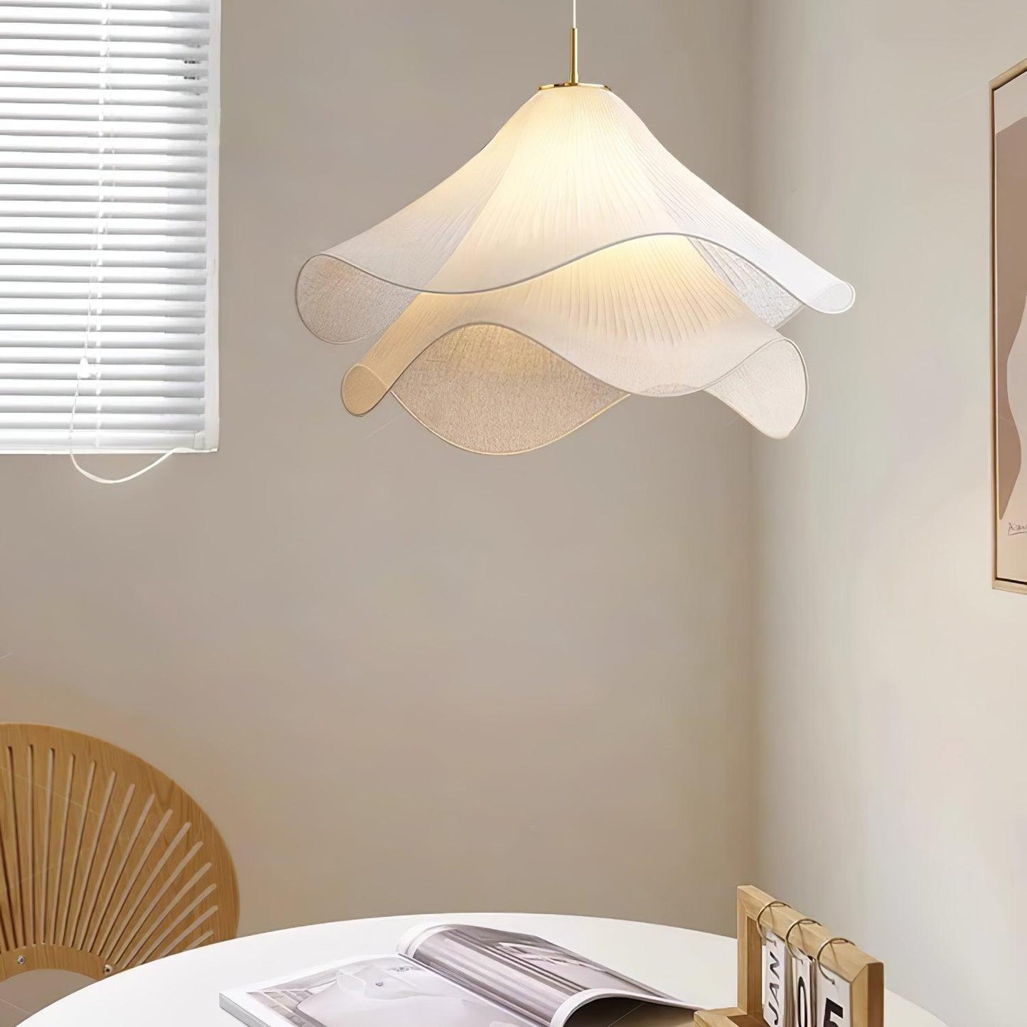Bloomora - Elegant flower-shaped designer ceiling light