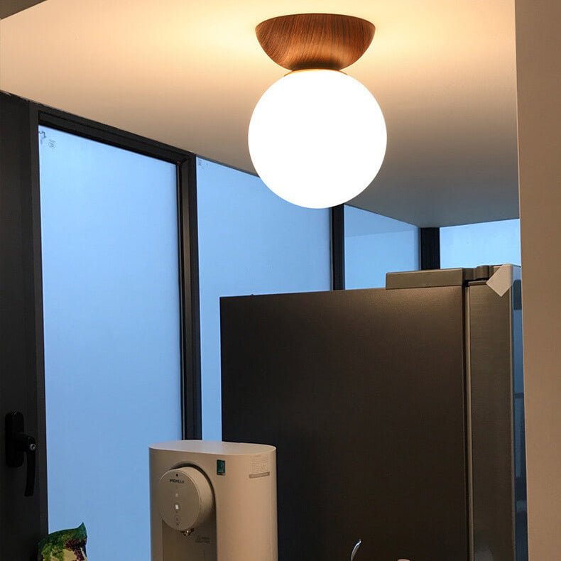 Koyari – Minimalist Wooden Ceiling Light for a Warm Atmosphere
