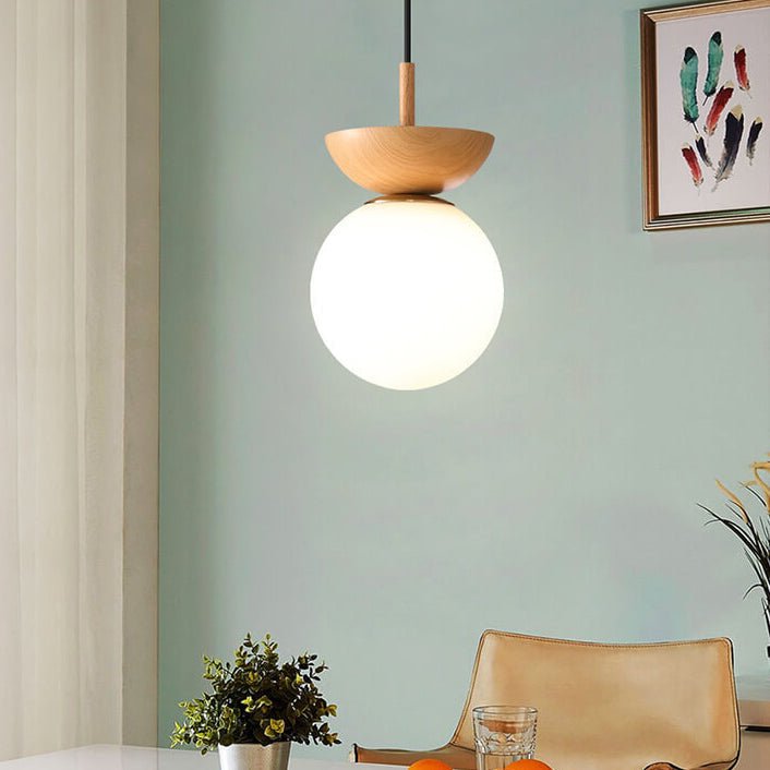 Koyari – Minimalist Wooden Ceiling Light for a Warm Atmosphere