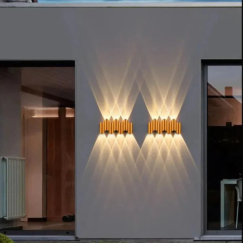 LuxaBeam – Applique Murale Extérieure Étanche LED au Design Moderne