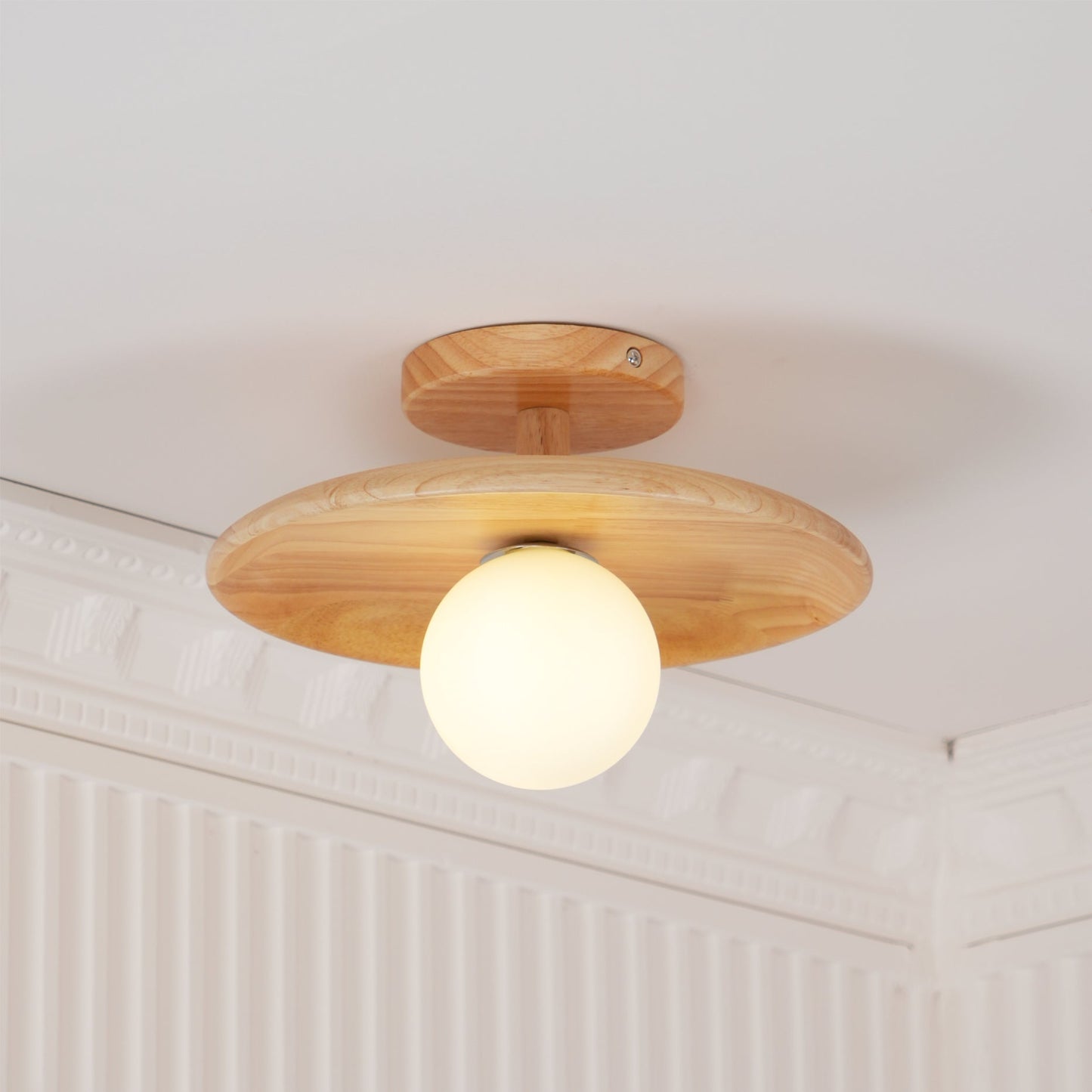 Véluna – Sleek LED ceiling light with modern design