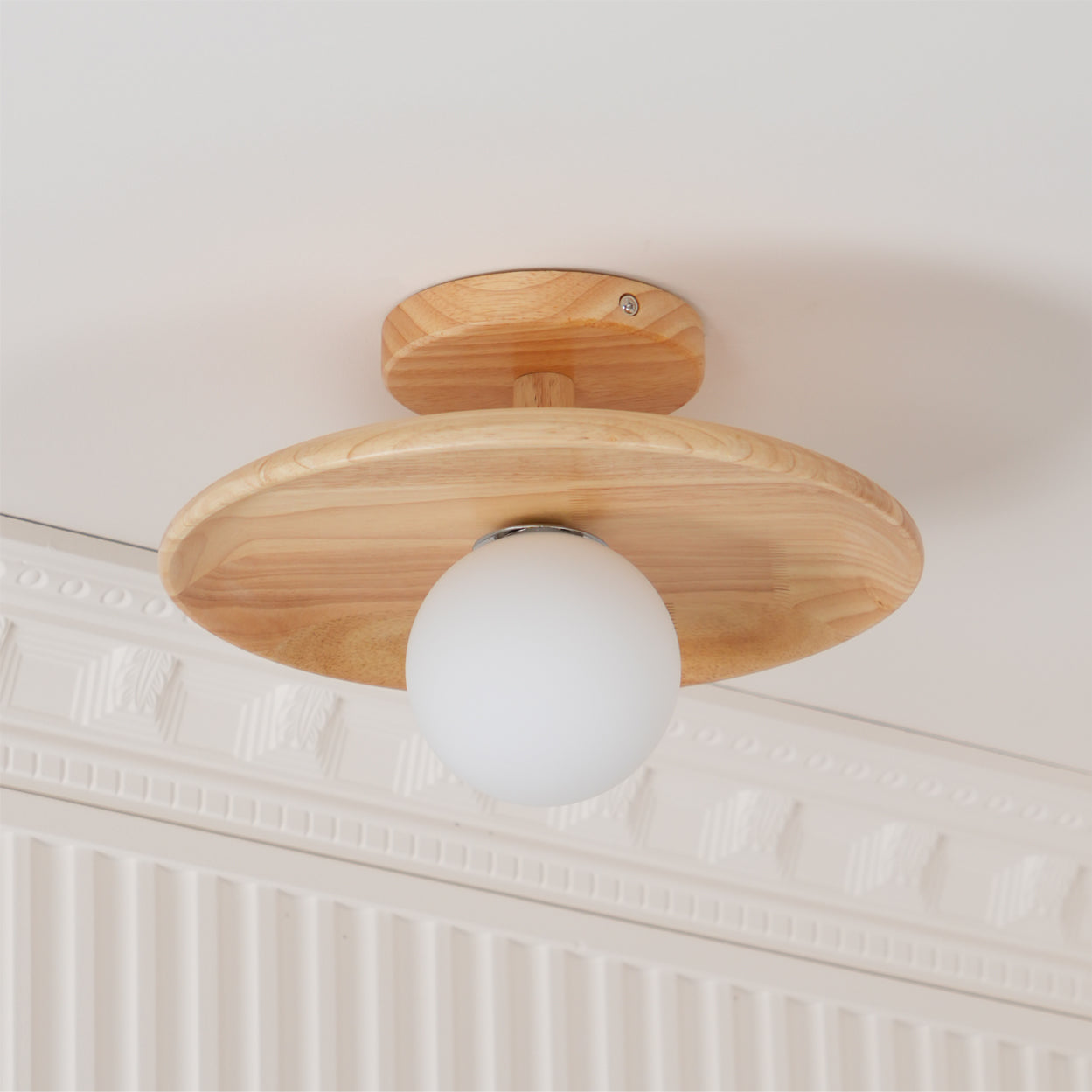 Véluna – Sleek LED ceiling light with modern design