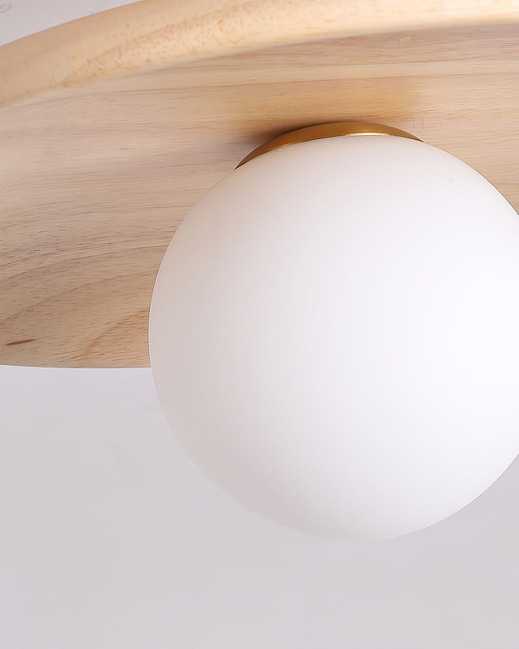 Véluna – Sleek LED ceiling light with modern design