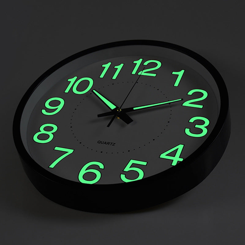 Velluno – Silent wall clock with LED lighting