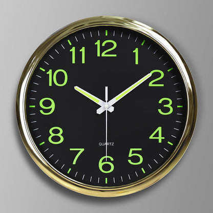 Velluno – Silent wall clock with LED lighting