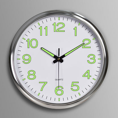 Velluno – Silent wall clock with LED lighting