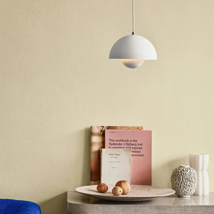 Veltora – Enameled glass pendant for an elegant atmosphere