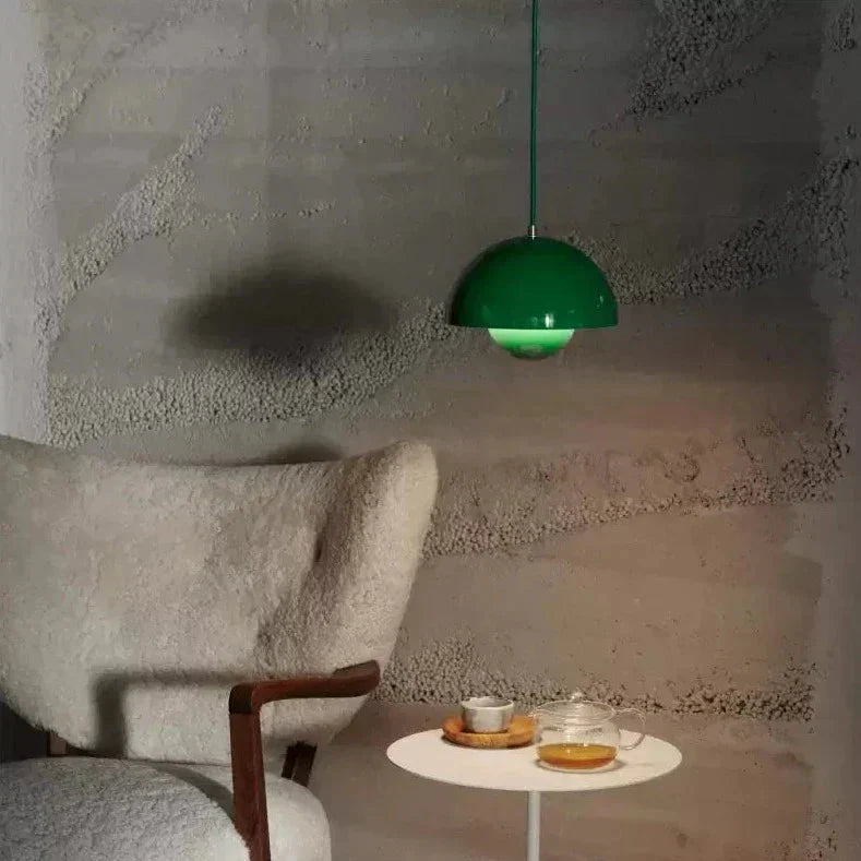 Veltora – Enameled glass pendant for an elegant atmosphere