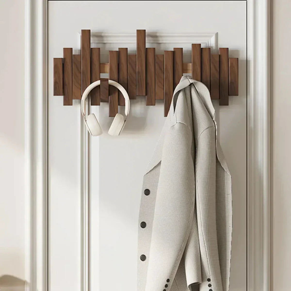 WoodHarmonie – Porte-Manteau Mural en Bois au Design Élégant pour Entrée Organisée